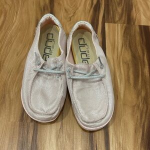 Kids hey dudes size 3